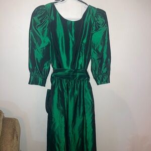 Lanz 80s Taffeta Green Metallic Prom dress with hair barrette